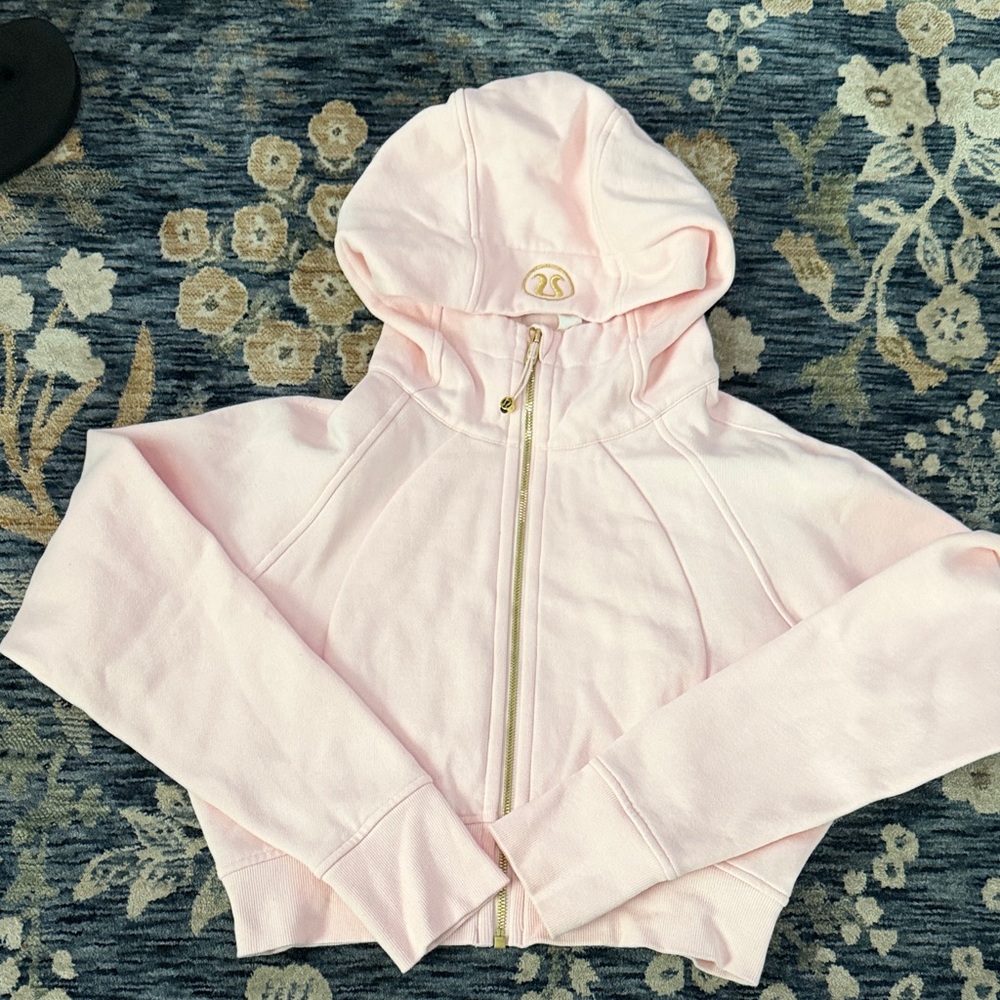Lululemon Strawberry Milkshakes Gold Zipper Scuba